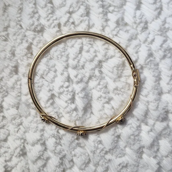 Vintage 14k Yellow Gold Sapphire Diamond Floral Bangle Bracelet - Picture 7 of 11